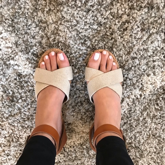 Lucky Brand Tan Cork Wedge - Perfect Condition - Picture 6 of 8